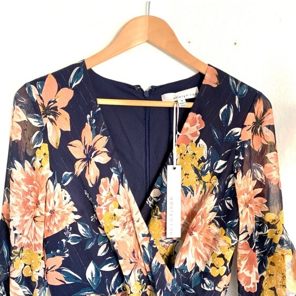 Adelyn Rae Floral Hi-Low Dress With Sheer Sleeves Size Small - Picture 6 of 16